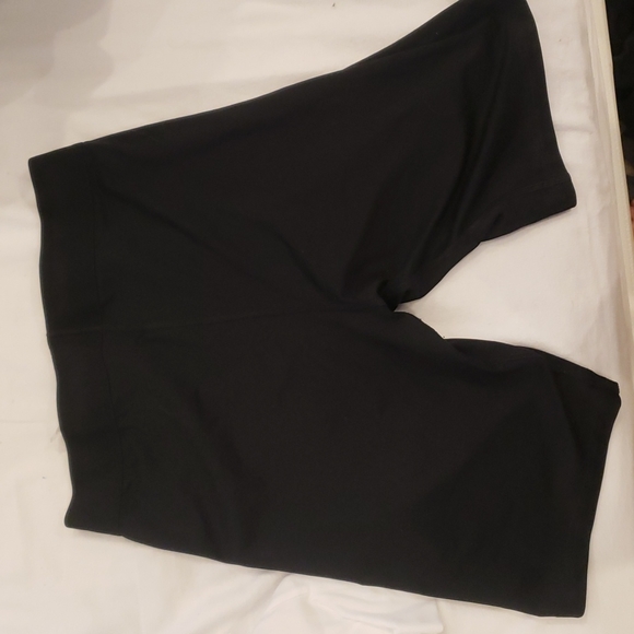 Nike DRI-FIT compression shorts. - Picture 8 of 8